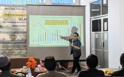 Bedah Buku Dilema Bansos, Yanu: Bukan Hadiah Politisi
