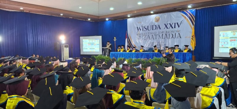 STIE Sutaatmadja Wisuda Angkatan ke-24, Lahirkan 126 Sarjana Siap Berkontribusi untuk Masyarakat